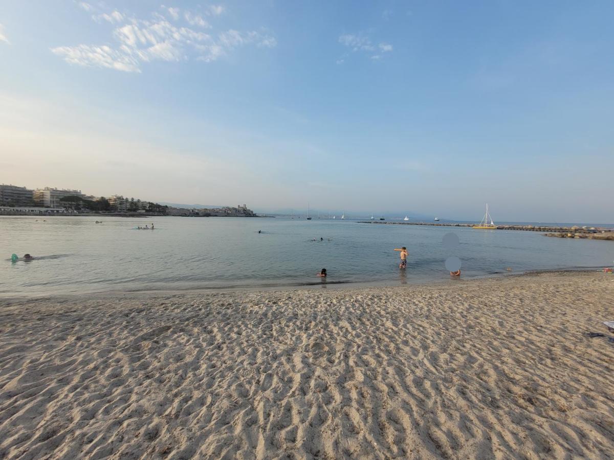 Villa La Desiree - Haut De Villa, 68M2, 8 Personnes Max, Climatise, 4 Etoiles, 120M2 De Jardin Et Parking, Wifi, Vu Mer Antibes Luaran gambar